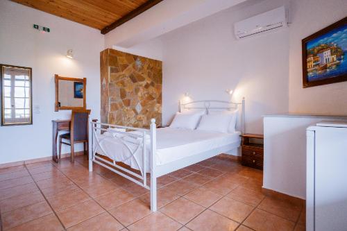 alikes alykes to konaki Zakynthos