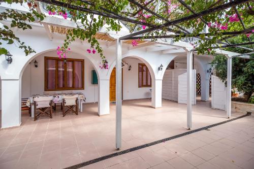 alikes alykes to konaki Zakynthos