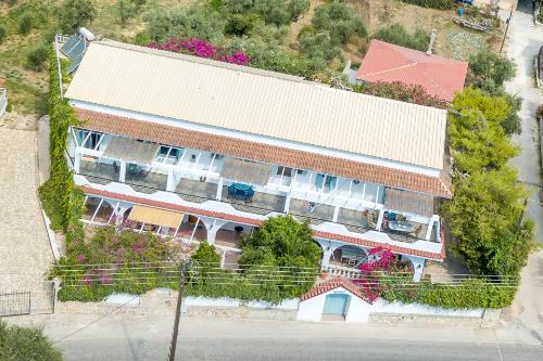 alikes alykes to konaki Zakynthos